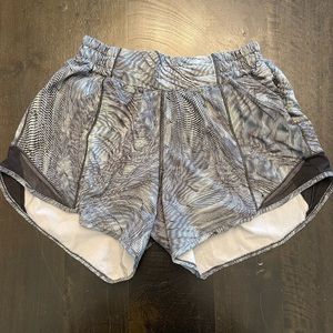 Lululemon Hotty Hots